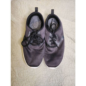 Crock Athletic Shoes